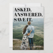 そしてはっきりした生意気なタイポグラフィック結婚式の日付を保存 マグネット招待状 (正面)