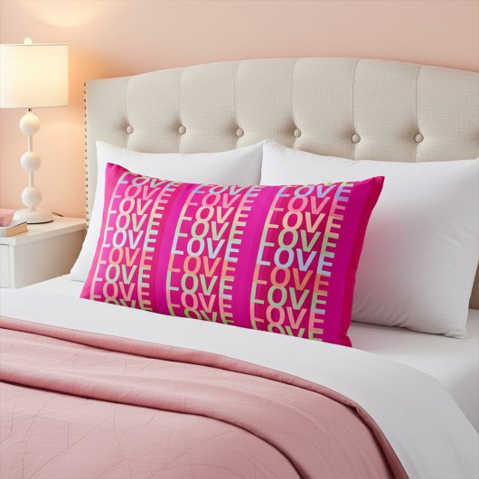 そしてエレガントホットピンクと赤の可愛い「LOVE」 アクセントクッション