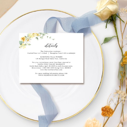 そしてエレガント繊細な黄色いフローラの結婚詳細 エンクロージャーカード