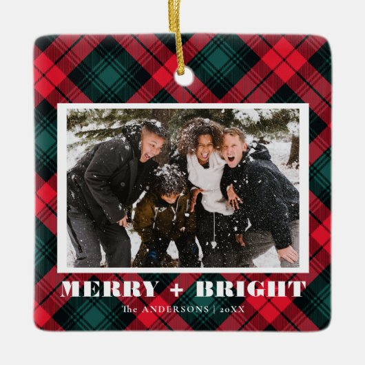 そしてメリー明るい格子模様のクリスマスの写真 セラミックオーナメント (正面)