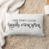 そして彼らはその後ずっと幸福に住んでいました ランバークッション (ブランケット)