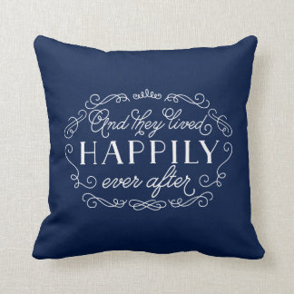 そして彼らはアクセント枕の後ずっと幸せに暮らしていた クッション
