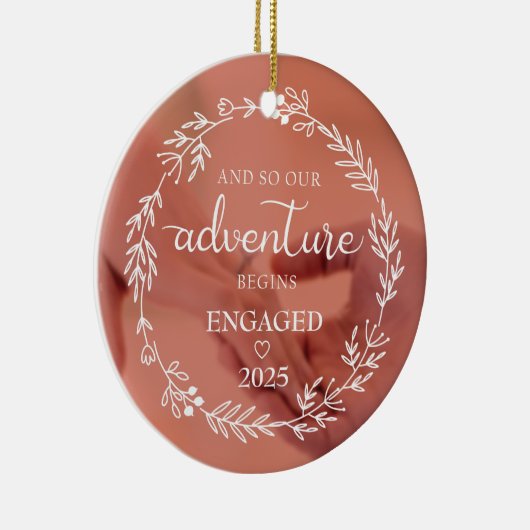 そして我々の冒険は2025年に始ま婚約したる セラミックオーナメント (右)