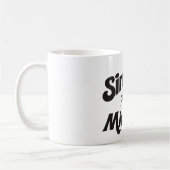 そして独身のカップに入る準備ができた コーヒーマグカップ (左)