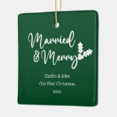 そして結婚した初めてのクリスマスのメリー新婚グリーン セラミックオーナメント (左)