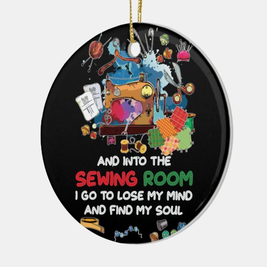 そして裁縫の部屋に私は気を失うために行く セラミックオーナメント (左)