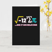 そして、それは美味しい数学物理学のケーキパイだった カード (黄色い花)