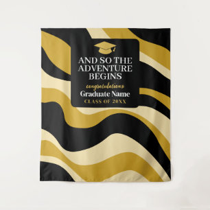 そして、冒険が始まる – 卒業の背景 タペストリー