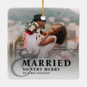 そし結婚したて非常にメリーの結婚写真 セラミックオーナメント (裏面)