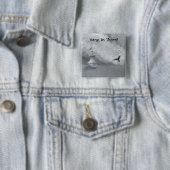 そつるこで – カラスと風雨 缶バッジ (インサイチュ)