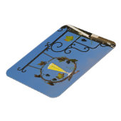 そのテーマを表す錬鉄製の看板 マグネット (左側)