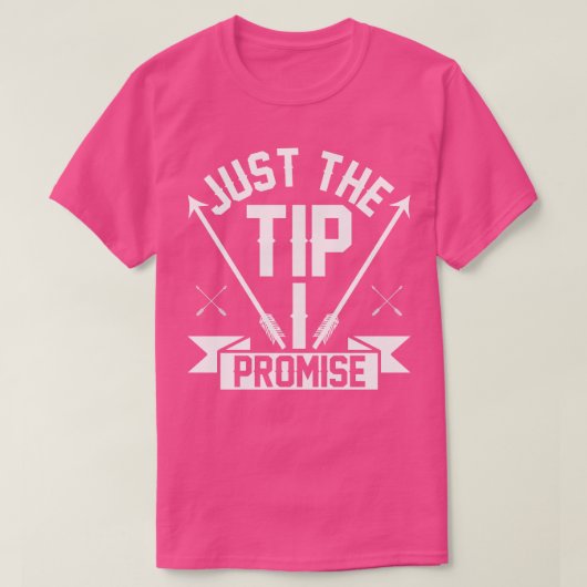 その先でアーチェリーを推おもしろい定する Tシャツ (デザイン正面)