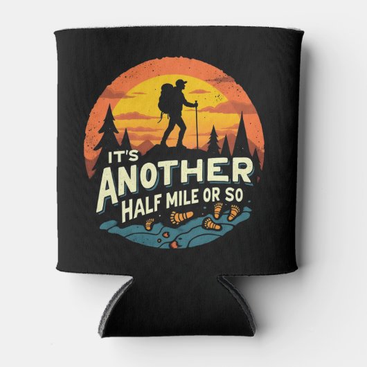 その別の半マイルかそこらの山のハイキングギフト 缶クーラー (正面)