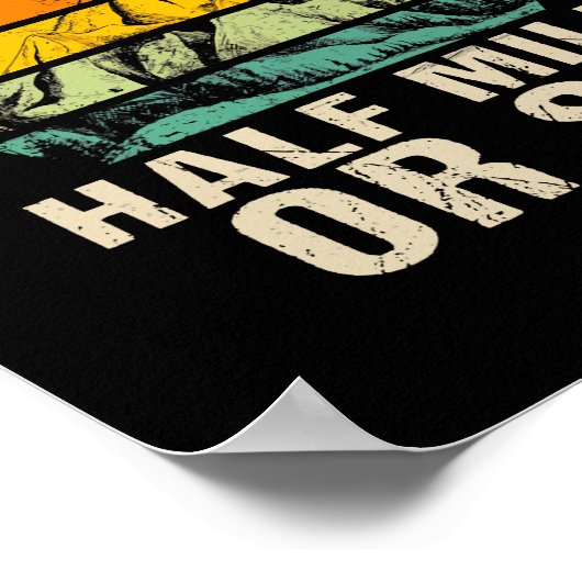 その別の半マイルかそこらキャンピングハイキングVおもしろい ポスター (角)