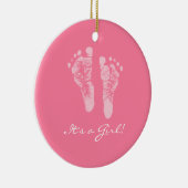 その女の子のピンクのベビーの足跡の誕生の発表 セラミックオーナメント (右)