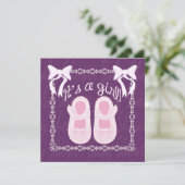 その女の子ボウシューズパープルベビーシャワー招待状 招待状 (スタンド正面)