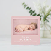 その女の子赤面ピンク写真コラージュ赤ちゃん女の子 案内状 (スタンド正面)