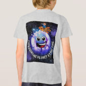 その時に一つの惑星を探索する。ロケットに乗った少年 トライブレンドＴシャツ (裏面)