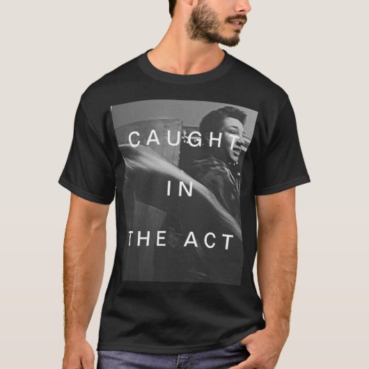 その瞬間を捉えたTシャツ Tシャツ (正面)
