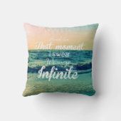 その瞬間、私たちは無限だったと誓う。 クッション (裏面)