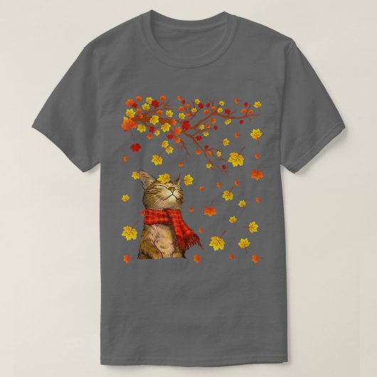 その秋Yallかわいい猫の秋のカエデの葉の落ちるF Tシャツ (デザイン正面)