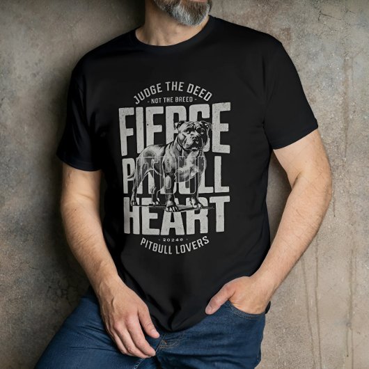 その行為を猛々しい種族のピットブルハートで判断しない Tシャツ