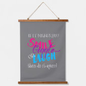 そもしれはスマイルを笑わせたり笑わせたりする 吊り下げ型タペストリー (正面)