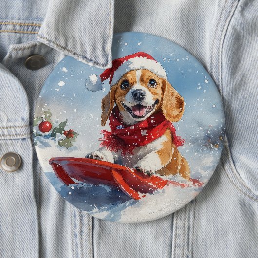 そりで雪遊びするビーグル犬 クリスマスデザイン 缶バッジ (インサイチュ)