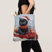 そりで雪遊びする黒猫 クリスマスデザイン トートバッグ (クローズアップ)