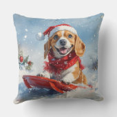 そりに乗ったビーグル犬 雪を降らせて クリスマス クッション (裏面)