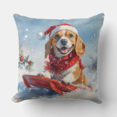 そりに乗ったビーグル犬 雪を降らせて クリスマス クッション (正面)
