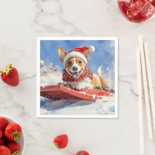 そりに入ったバセンジー犬 雪を降らせて クリスマス スタンダードカクテルナプキン (インサイチュ)