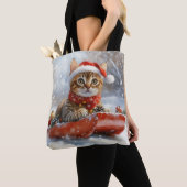そりの中のベンガル猫 雪を降らせて クリスマス トートバッグ (クローズアップ)