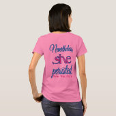 それでも彼女は諦めなかった - 名前入りデザイン Tシャツ (裏面フル)