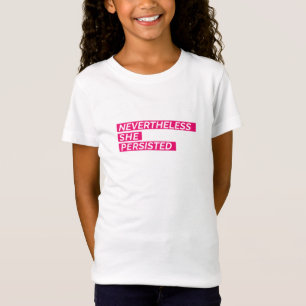 それでも、彼女は女の子にTシャツをしつこく言い張った Tシャツ
