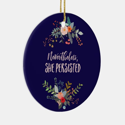 それにもかかわらず、彼女はオーナメント主張しました セラミックオーナメント (右)