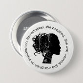 それにもかかわらず、彼女は主張しました(黒) 缶バッジ (正面&裏面)