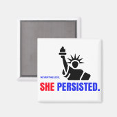 それにもかかわらず、彼女は固執した マグネット (正面/裏面)