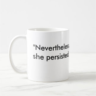 "それにもかかわらず、彼女はPinkHatのワシと"主張しました コーヒーマグカップ
