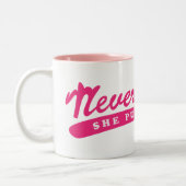 それにもかかわらず、彼女purrsisted. ツートーンマグカップ (左)