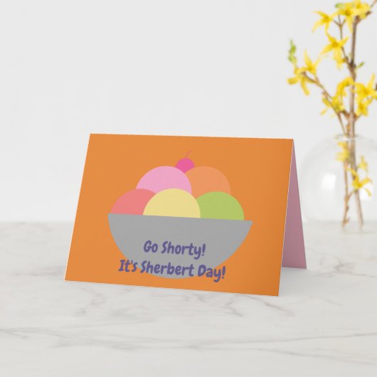 それによってがSherbertあなたのバースデー・カードであるShortyは行きます カード (黄色い花)