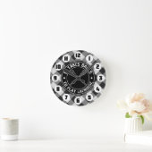 それはラクロスの円形の時計を遊ぶために球を取ります ラウンド壁時計 (ホーム)