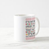 それは何の下にあるかではない | メリークリスマス コーヒーマグカップ (正面右)