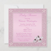 それは女の子のピンクの靴及びベビーシャワーを風船のようにふくらませます 招待状 (裏面)