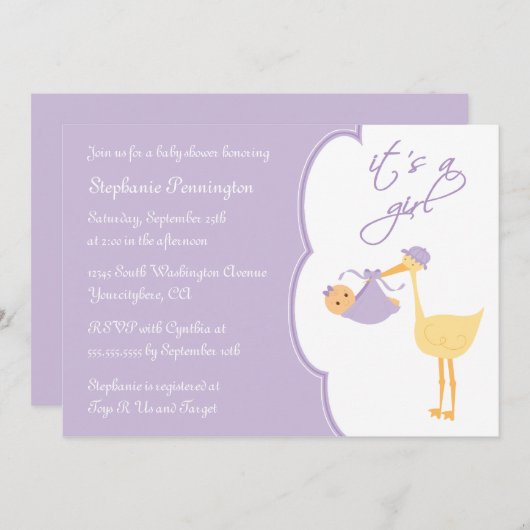 それは女の子の紫色のこうのとりのベビーシャワーの招待です 招待状 (正面/裏面)