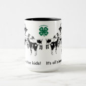 それは子供について完全にあります! 子供を持つヤギは4-Hを襲います マグカップ (中央)