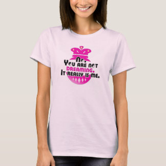 それは実際に私です。 Tシャツ(女王) Tシャツ