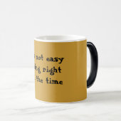 それは容易ではない右であることいつも襲いますではないです モーフィングマグカップ (正面右)