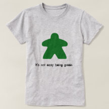 それは容易ではないMeepleの緑のTシャツであることではないです