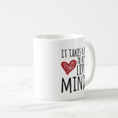 それは小さい心を教えるために大きいハートを取ります コーヒーマグカップ (正面右)